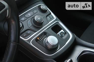 Седан Chrysler 200 2015 в 