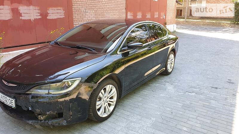 Седан Chrysler 200 2014 в Дніпрі