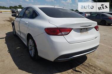 Седан Chrysler 200 2015 в Киеве