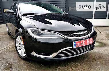 Седан Chrysler 200 2015 в Полтаве