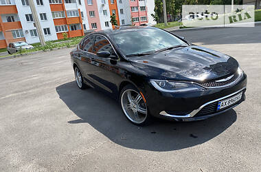 Седан Chrysler 200 2016 в Харькове