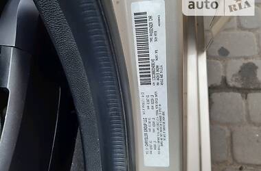 Седан Chrysler 200 2013 в Ровно
