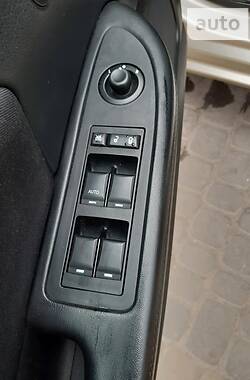 Седан Chrysler 200 2013 в Ровно