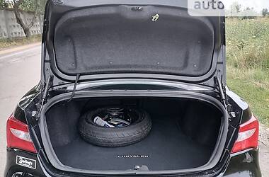 Седан Chrysler 200 2013 в 