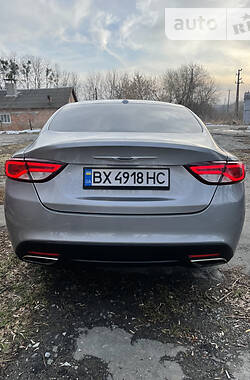 Седан Chrysler 200 2015 в Шепетовке