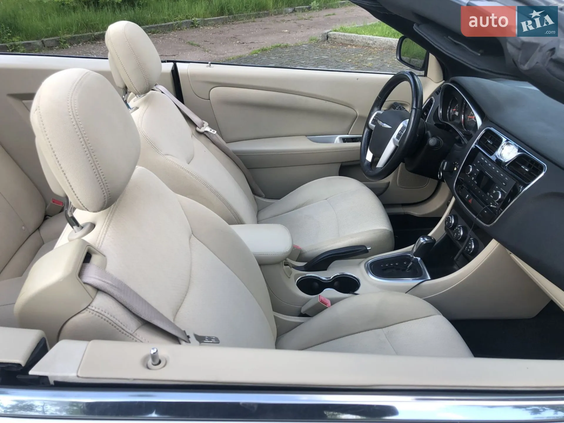 2012 Chrysler 200 - мініатюра 10