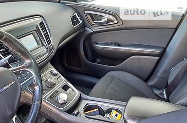 Седан Chrysler 200 2016 в Киеве