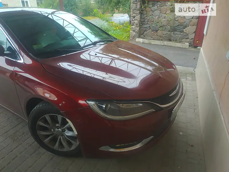 Chrysler 200