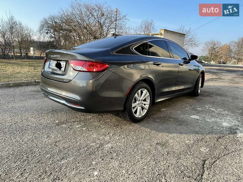 Седан Chrysler 200 2016 в Ковеле