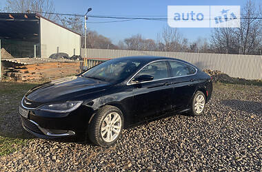 Седан Chrysler 200 2014 в Ивано-Франковске