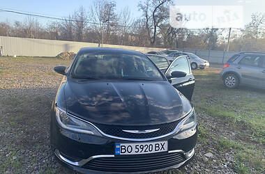 Седан Chrysler 200 2014 в Ивано-Франковске