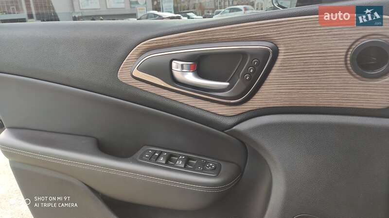Седан Chrysler 200 2015 в Киеве