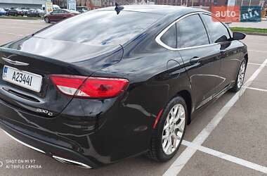 Седан Chrysler 200 2015 в Киеве