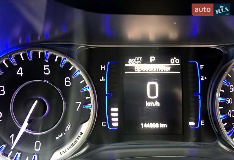 Седан Chrysler 200 2015 в Житомире