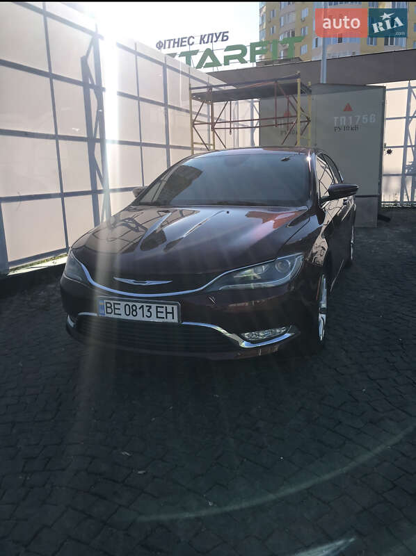 Седан Chrysler 200 2015 в Броварах