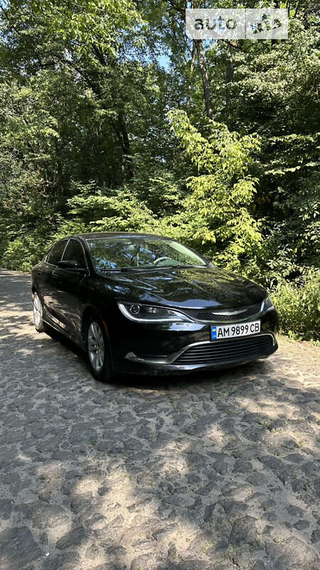 Седан Chrysler 200 2014 в Казатине