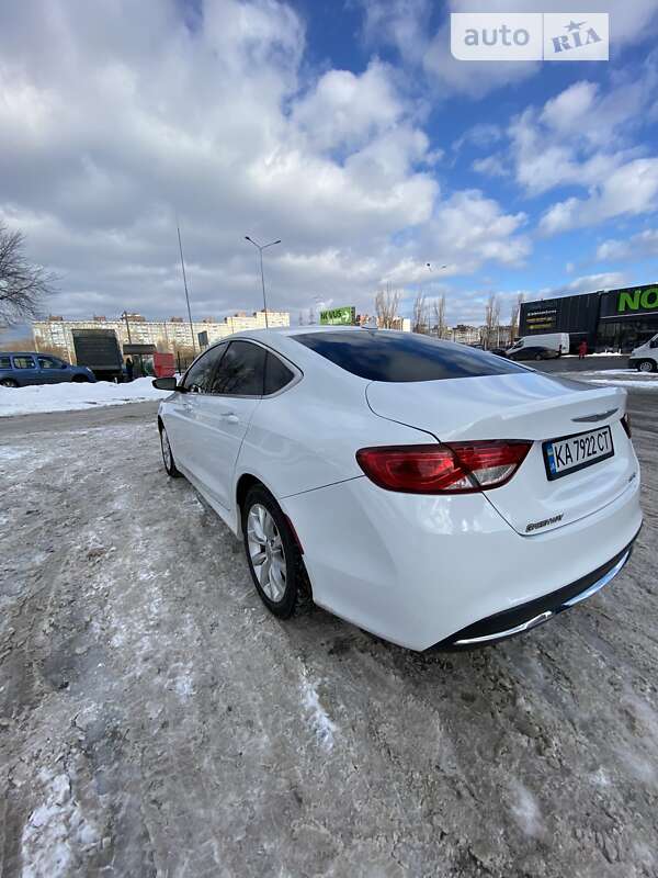 Седан Chrysler 200 2014 в Киеве