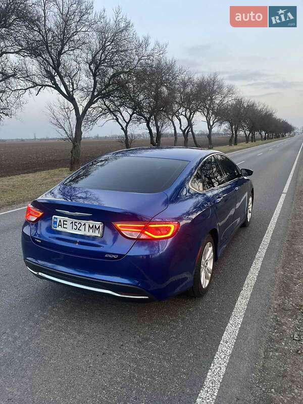 Седан Chrysler 200 2014 в Новомосковске