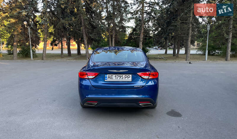 Седан Chrysler 200 2014 в Днепре