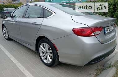 Седан Chrysler 200 2015 в Києві