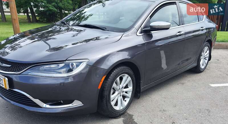 Седан Chrysler 200 2015 в Киеве