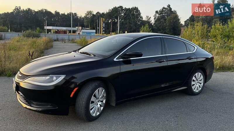 Седан Chrysler 200 2015 в Шепетовке