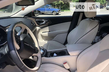 Седан Chrysler 200 2014 в 