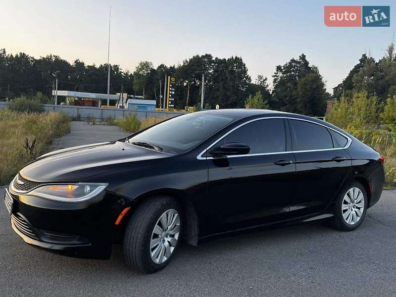 Седан Chrysler 200 2015 в Шепетовке