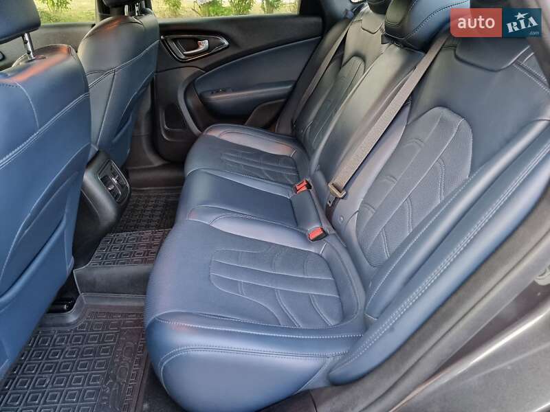Седан Chrysler 200 2016 в Виннице фото 7 Седан Chrysler 200 2016 в Виннице