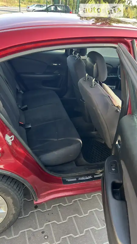 Chrysler 200 2013