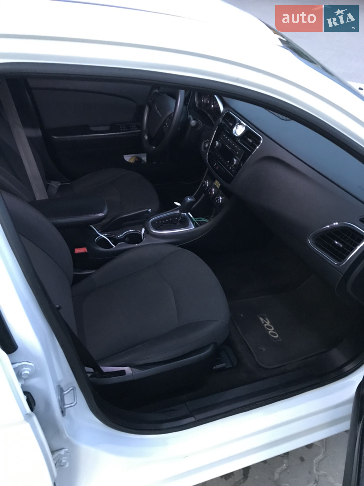 2012 Chrysler 200 - мініатюра 7