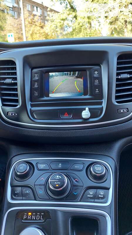 Седан Chrysler 200 2015 в Києві