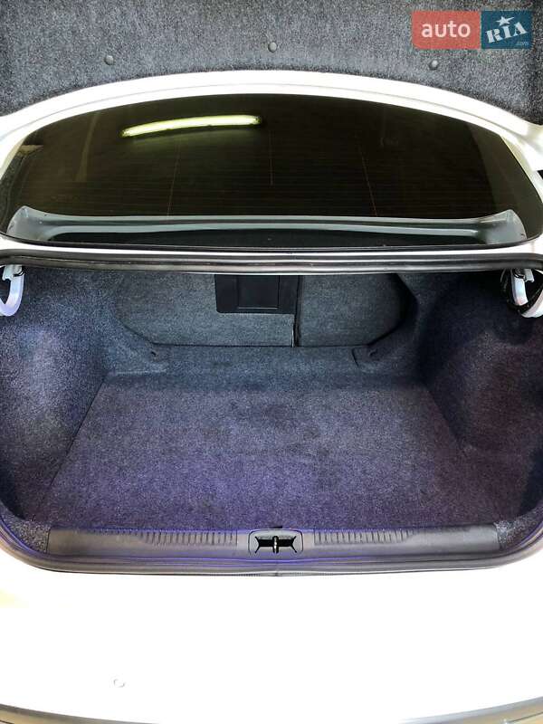 Седан Chrysler 200 2015 в Одессе