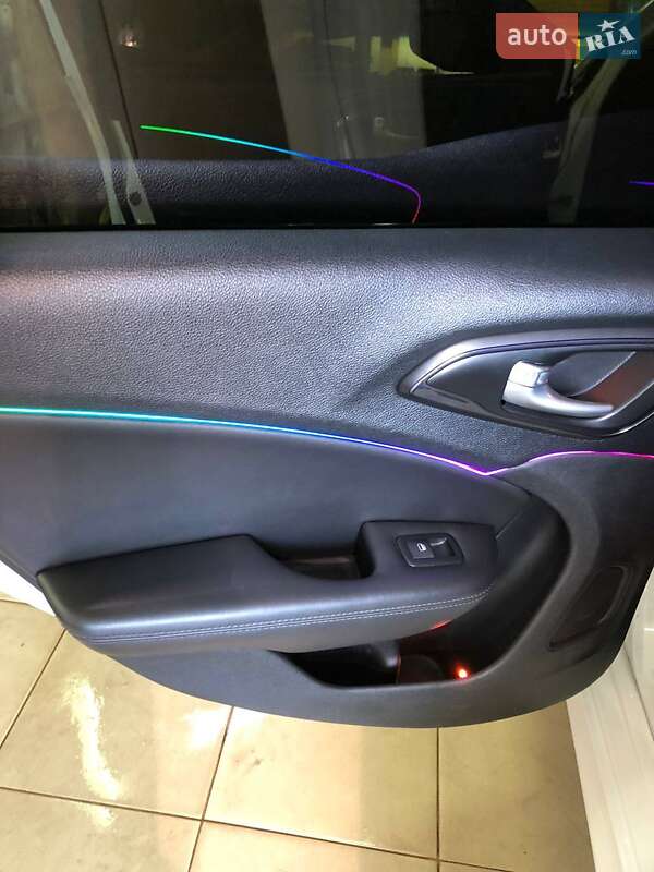 Седан Chrysler 200 2015 в Одессе