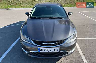 Седан Chrysler 200 2015 в Виннице