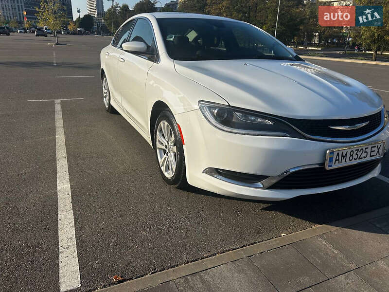 Седан Chrysler 200 2014 в Киеве фото 6 Седан Chrysler 200 2014 в Киеве