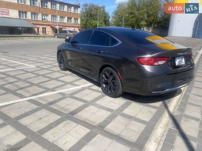 Седан Chrysler 200 2015 в Вінниці