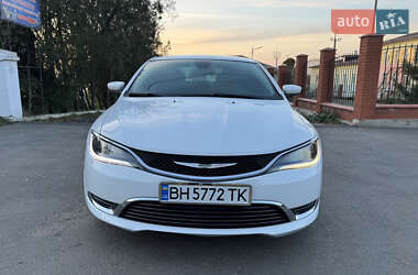 Седан Chrysler 200 2015 в 