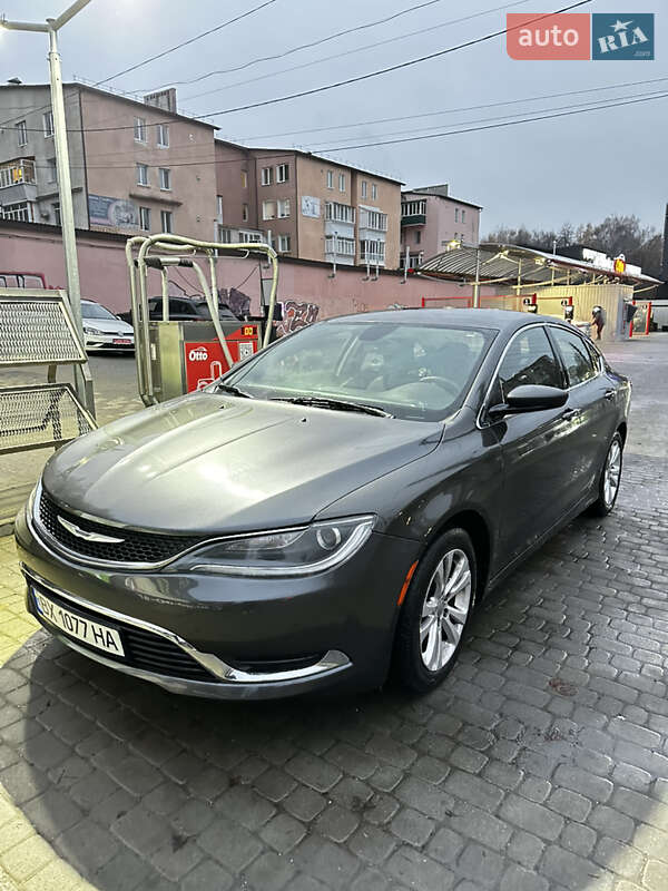 Chrysler 200 2015
