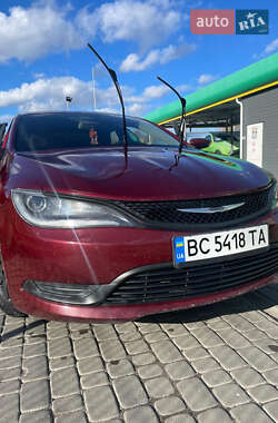 Седан Chrysler 200 2014 в Дрогобичі