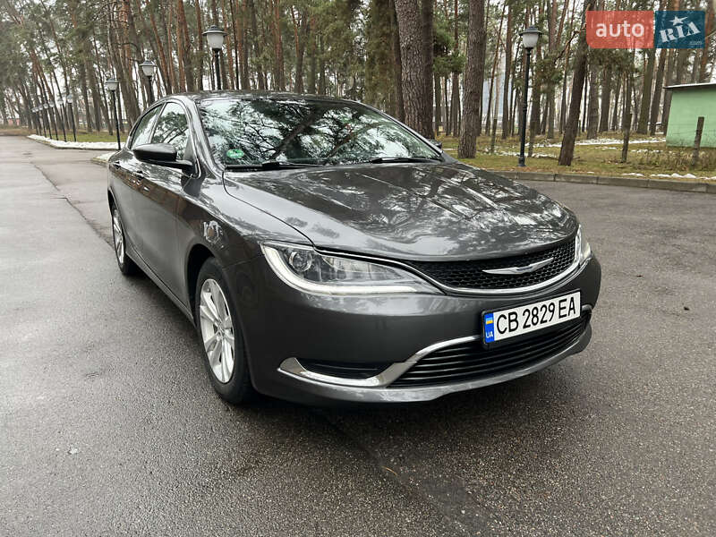 Седан Chrysler 200 2014 в Чернигове