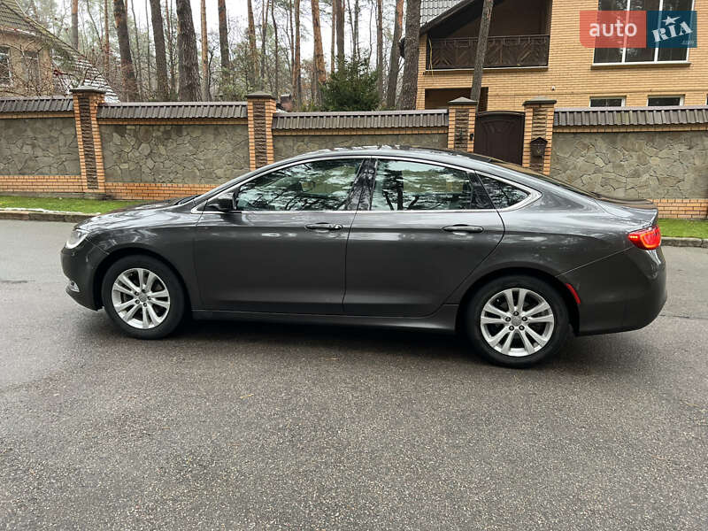 Седан Chrysler 200 2014 в Чернигове