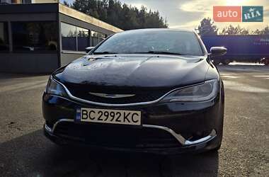 Седан Chrysler 200 2014 в Львове