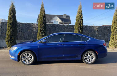 Седан Chrysler 200 2016 в Рівному