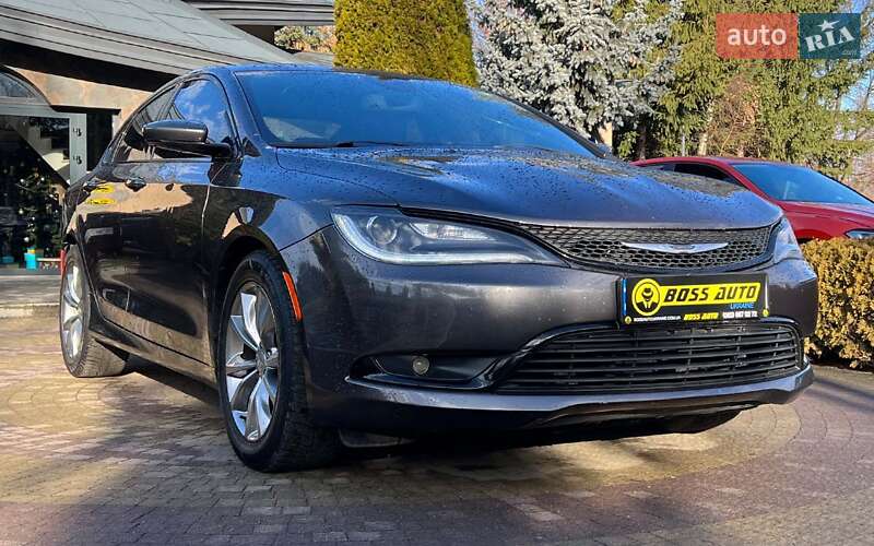 Седан Chrysler 200 2015 в 