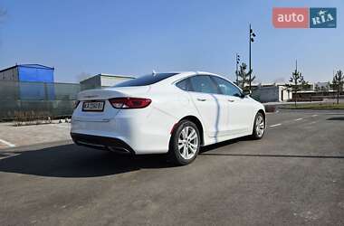 Седан Chrysler 200 2016 в Киеве