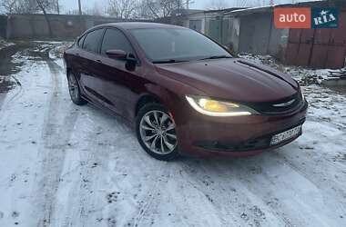 Седан Chrysler 200 2015 в Львові