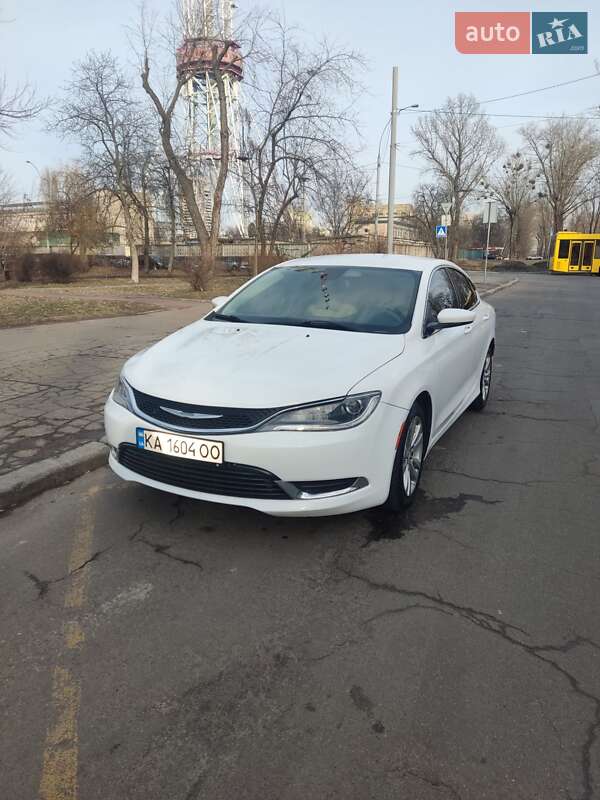 Седан Chrysler 200 2014 в Києві