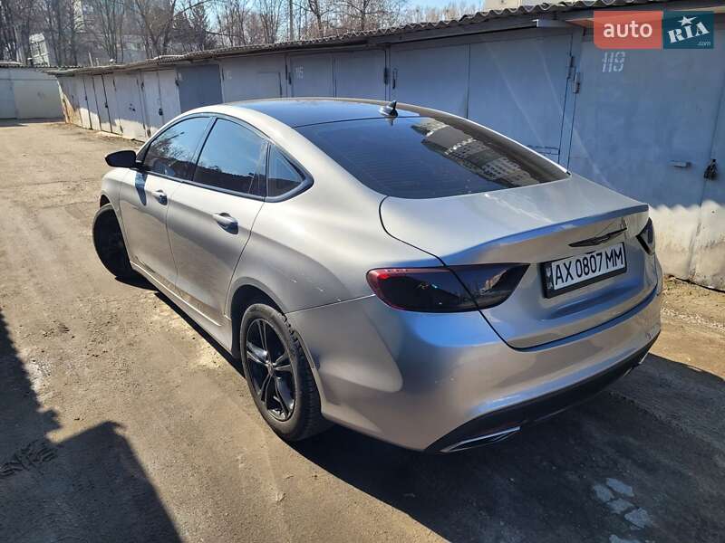 Седан Chrysler 200 2014 в Харькове