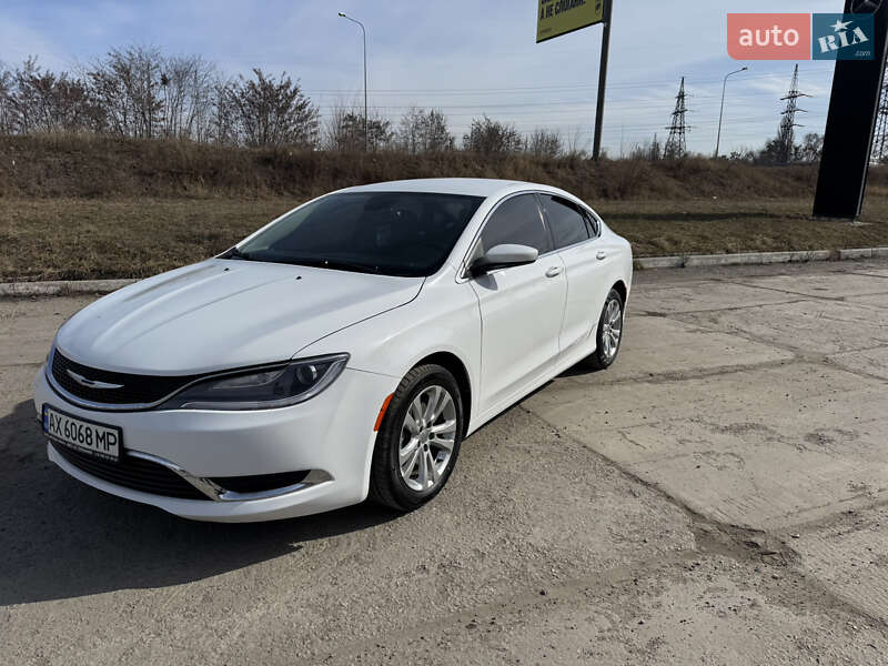 Седан Chrysler 200 2015 в Харькове